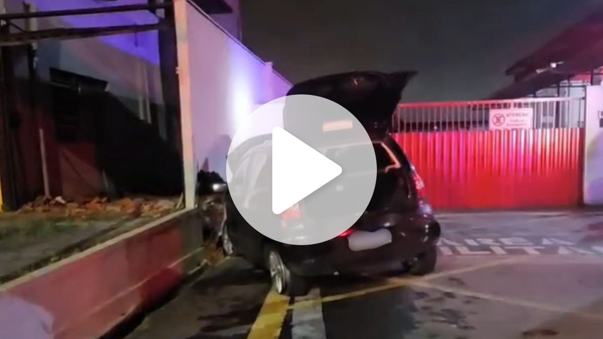 VÍDEO: Motorista desmaia ao volante, passa reto em curva e derruba muro do Corpo de Bombeiros em SC - QTU Questões do Universo