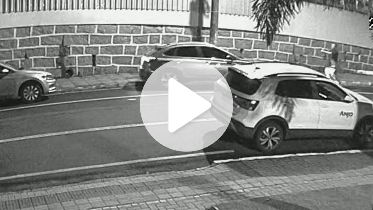 Homem espera árbitros na saída de jogo Sub-10 após ser expulso do colégio e dispara contra veículo em SC - QTU Questões do Universo
