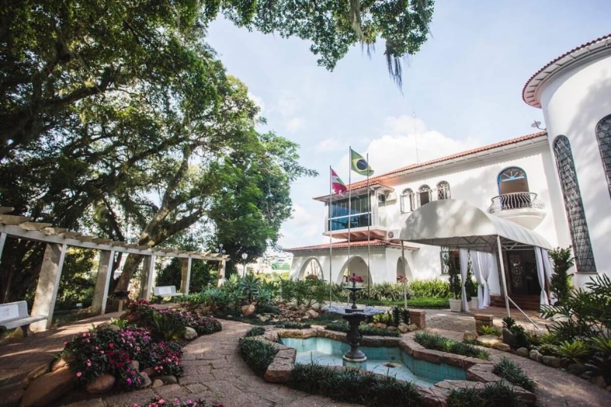 Candidatos a governador de SC disputam vaga na Casa da Agronômica