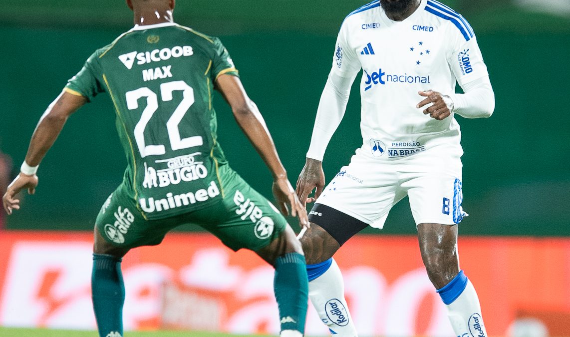 O plano de Rafael Lacerda na Chapecoense deu certo, parou o Cruzeiro em jogo equilibrado - QTU Questões do Universo
