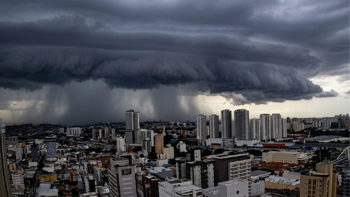 ATENÇÃO, SANTA CATARINA! Risco de temporais aumenta neste domingo (30) e segunda (31)