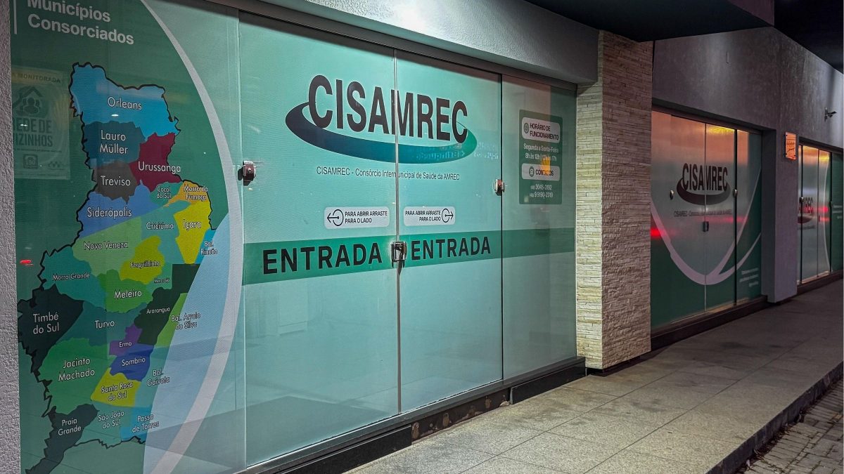 TCE revoga suspensão de pregão eletrônico de R$ 3,8 milhões e consórcio deve retomar o processo de contratação de serviços de necrópsia em SC - QTU Questões do Universo