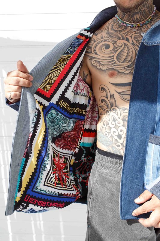 Jaqueta da coleção Perifa Jeans, criada a partir de diferentes retalhos de jeans e técnicas de costura e modelagem - Divulgação/Cidades Invisíveis/ND Mais