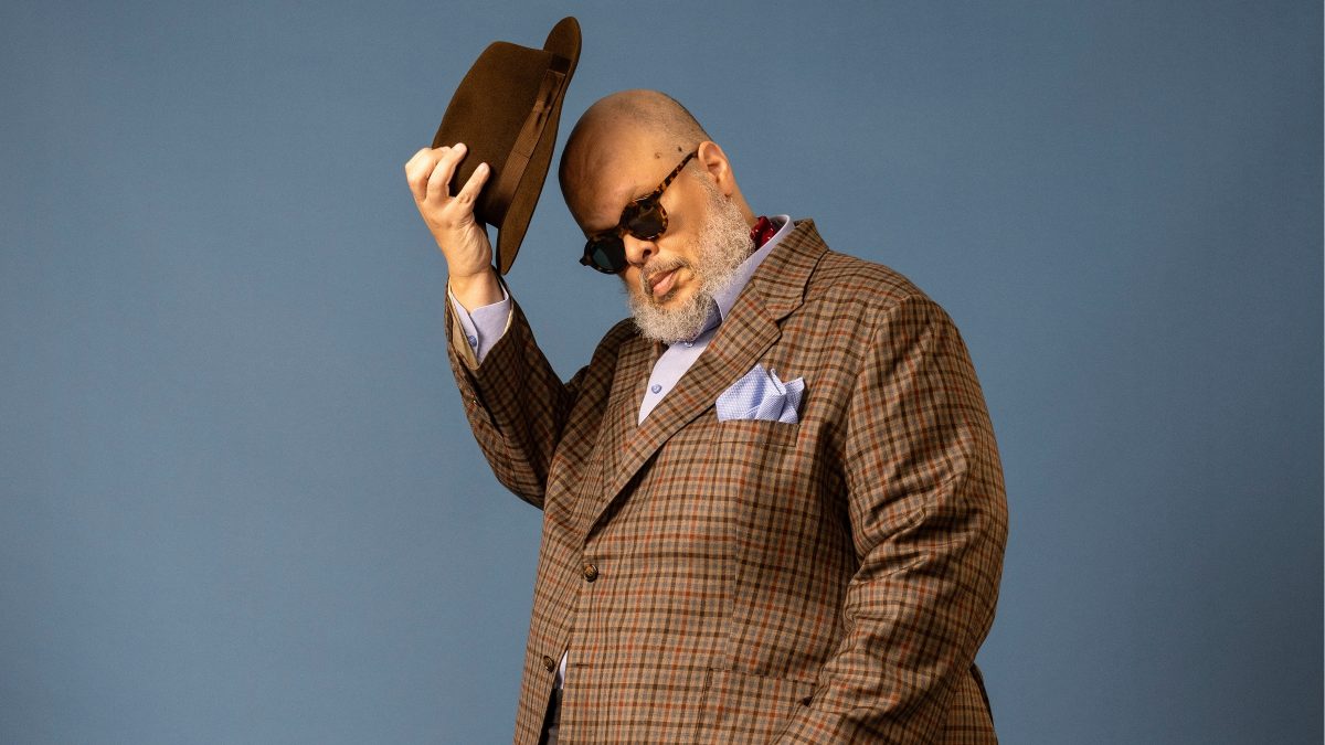 Ed Motta reencontra diferentes versões de si mesmo em ‘Toc-Toc’: ‘Também posso fazer uma