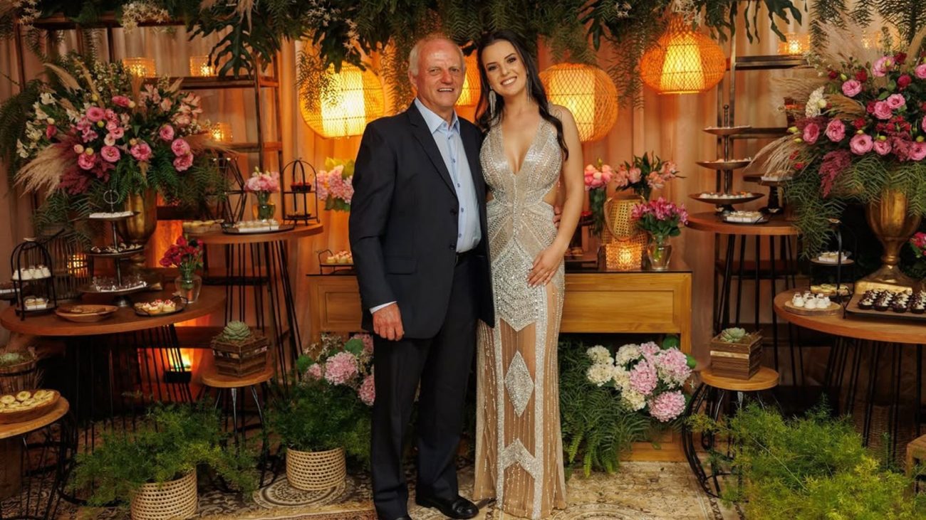 Eduardo Ernesto Zortéa ao lado da neta Isadora G. Zortéa Fagundes