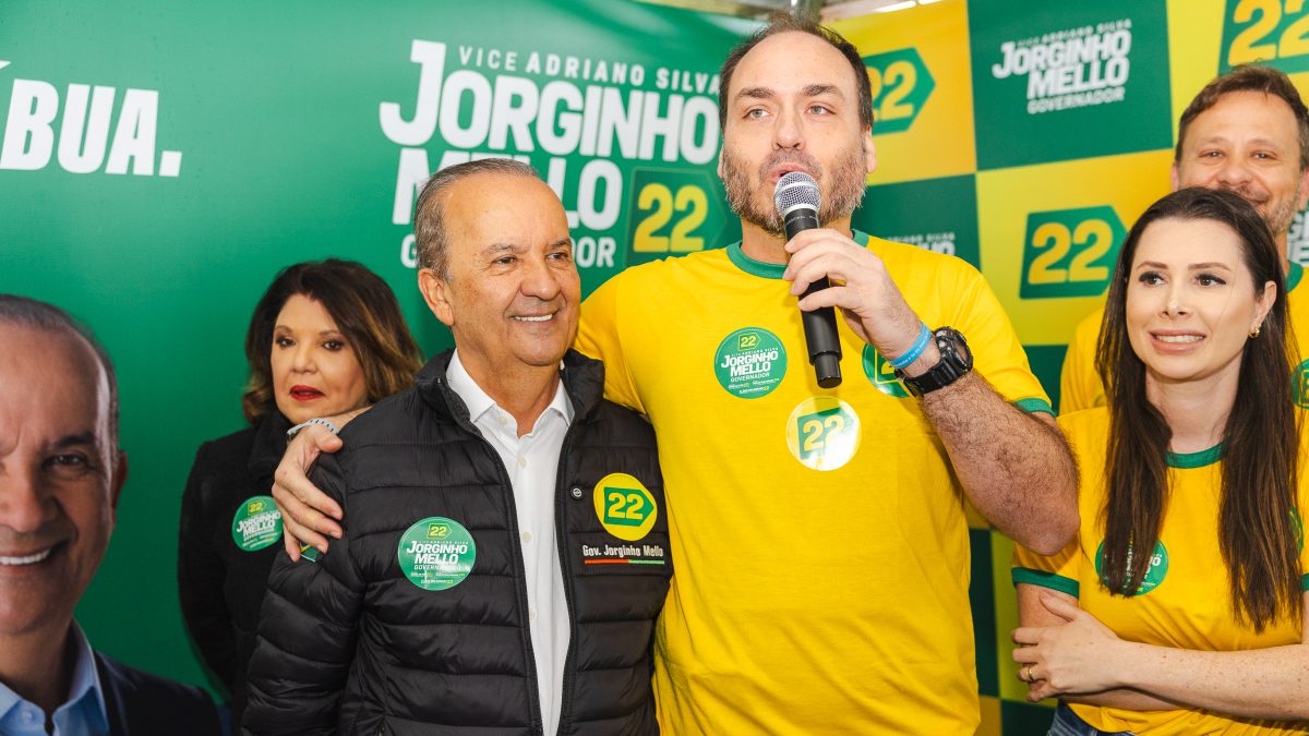 ‘Carlos Bolsonaro é um catarinense como os mais de 500 mil que vieram para SC’: diz