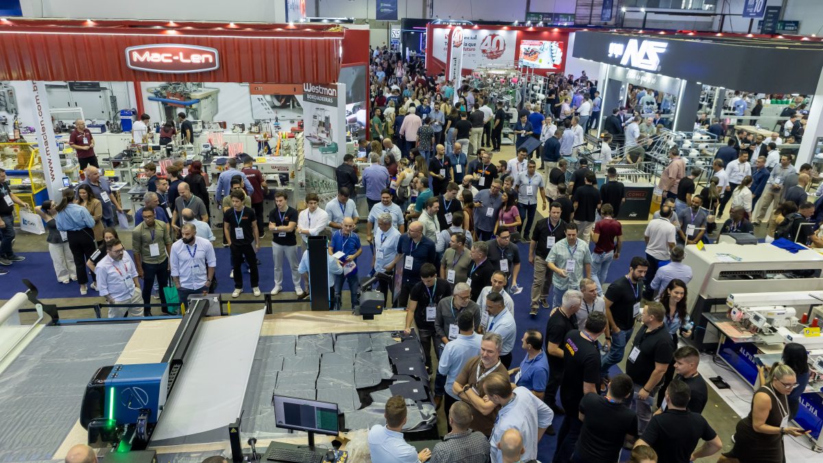 Megafeira transforma Blumenau em vitrine mundial da indústria têxtil, reúne empresas
