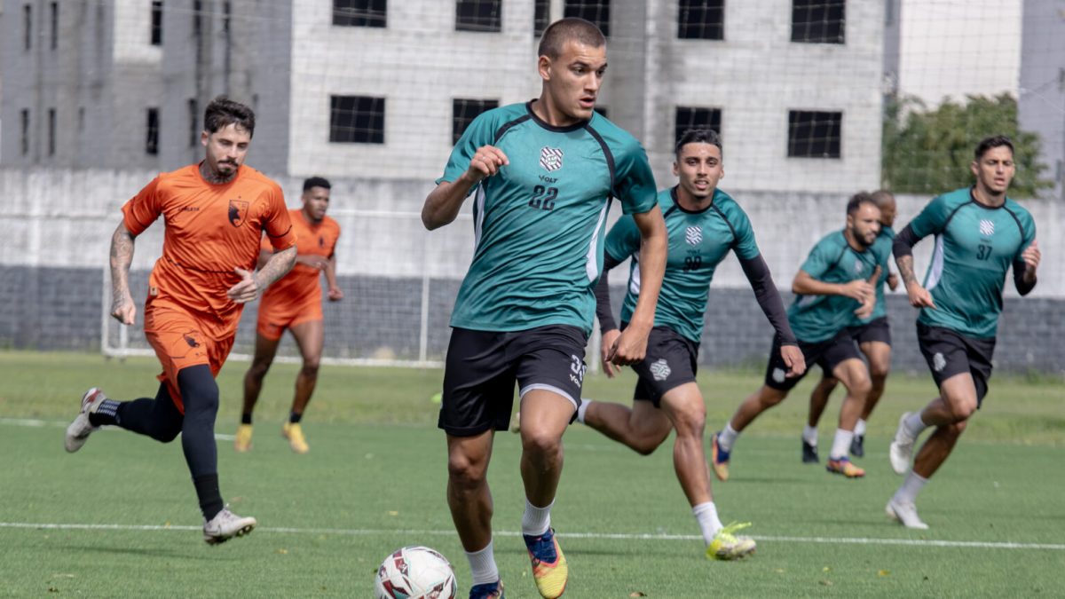 Léo Renz terá o maior teste, mas Figueirense sabe por que aposta nele - QTU Questões do Universo