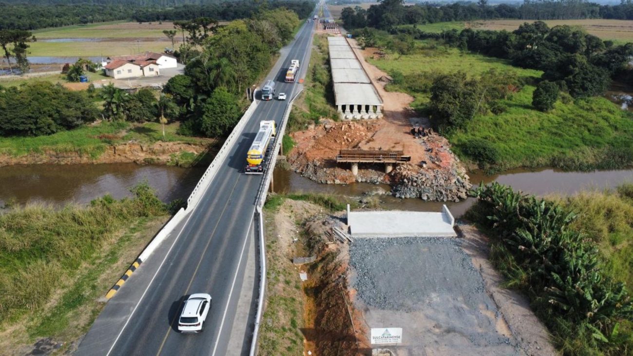 Operação de lançamento das vigas avança na ponte sobre o Rio PiraíFoto: DNIT/Reprodução/ND Mais