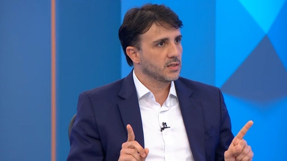 ‘Se quisermos ser respeitados, precisamos de armas nucleares’, defende Renan Santos - QTU Questões do Universo