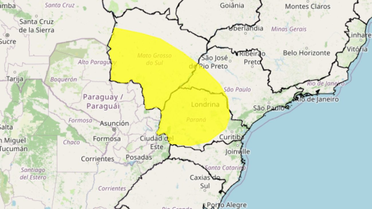 Há previsão de até 50 milímetros de chuva ao longo do dia.