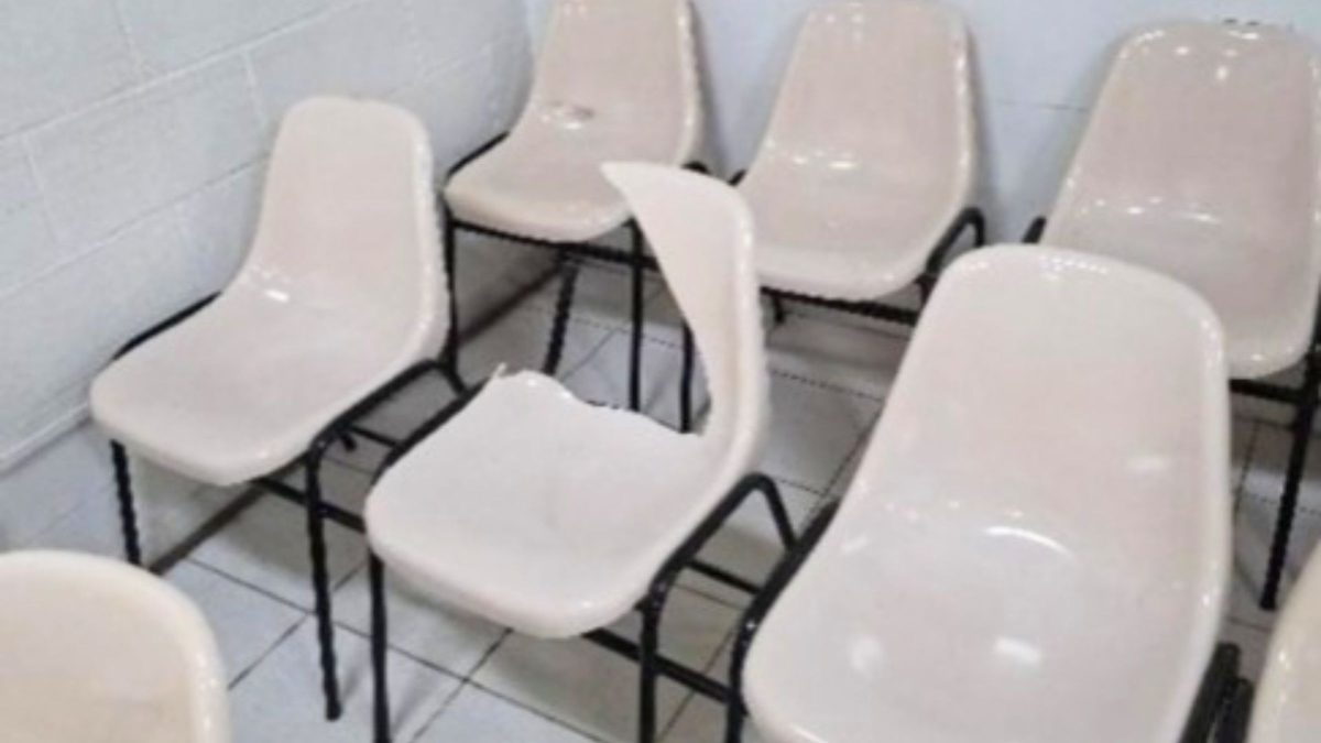 Homem invade posto de saúde, provoca pânico e ameaça matar vítima com faca em SC - QTU Questões do Universo