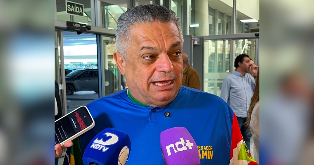 ‘Pobre está sofrendo’: João Rodrigues defende mais habitações populares em convenção do PSD em SC - QTU Questões do Universo