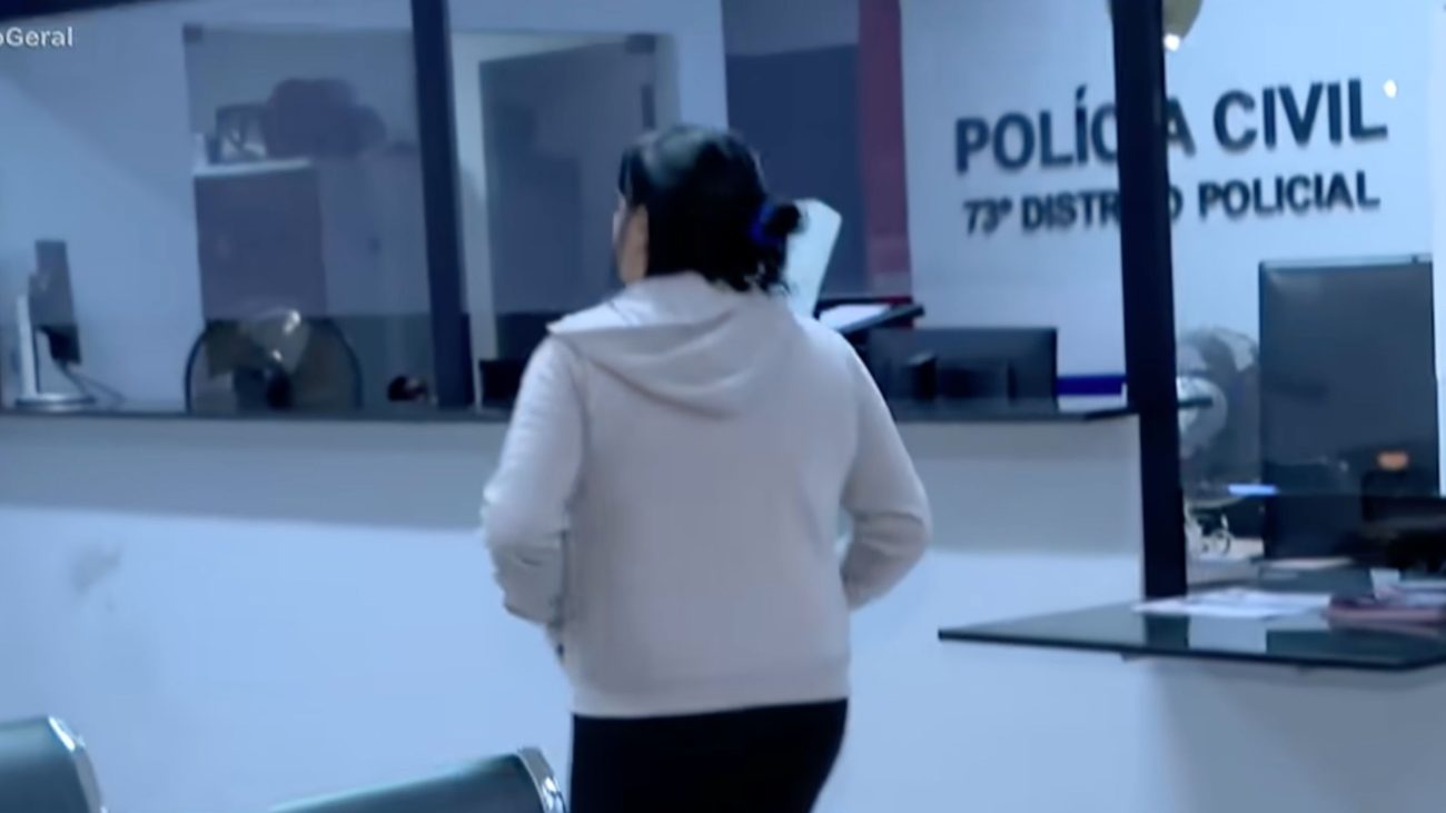 Após denúncia à polícia, a mãe passou a relatar intimidações de parentes do investigadoFoto: RECORD/Reprodução/ND Mais