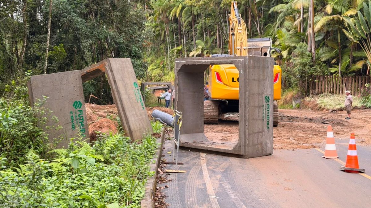 Estrada que liga cidades de SC terá bloqueio durante obras; veja como fica o trânsito
