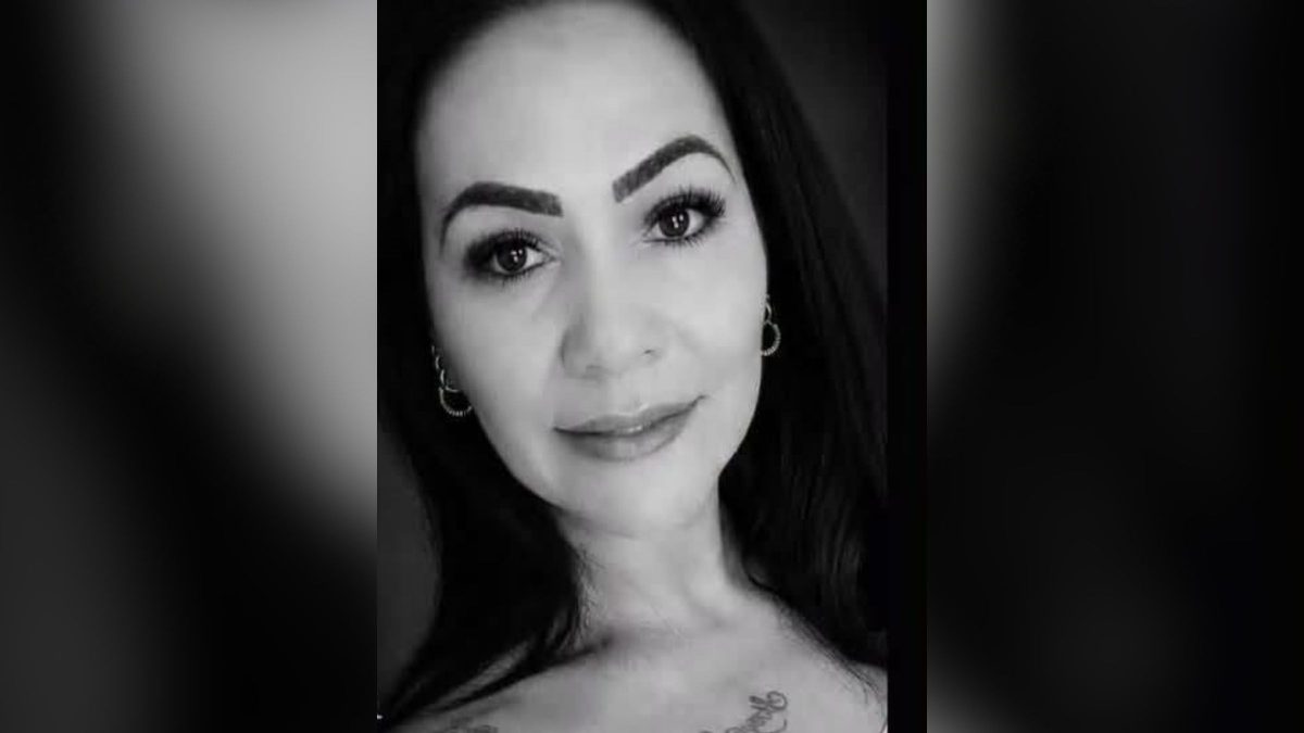 ‘Tirava de si para ajudar o próximo’: amigos se despedem de mulher encontrada morta em SC - QTU Questões do Universo