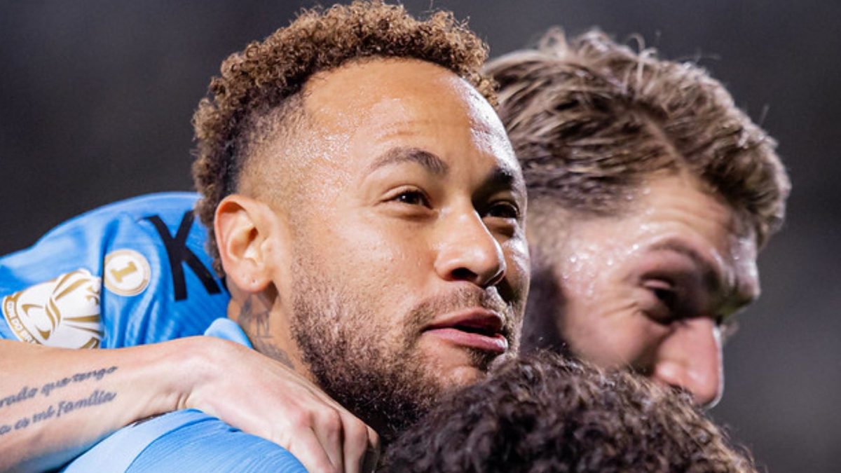 Neymar acerta trave e Oliva marca na vitória do Santos sobre o Corinthians
