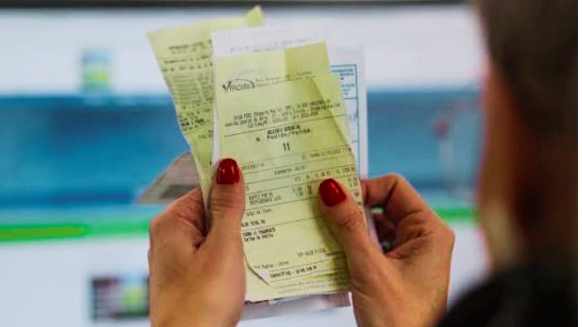 Uma única nota fiscal em compra de R$ 150 garantiu R$ 1 milhão para jovem de 27 anos moradora de cidade com 8 mil habitantes - QTU Questões do Universo