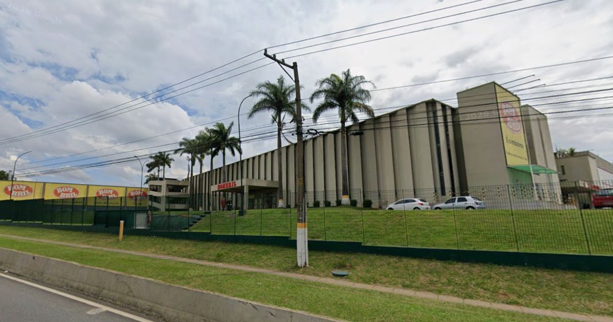 Trabalhador em surto mata três colegas a facadas dentro de fábrica da Bombril - QTU Questões do Universo