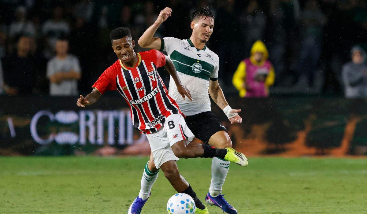 Último São Paulo x Coritiba, pelo primeiro turno do Brasileirão, acabou com vitória do time paulista