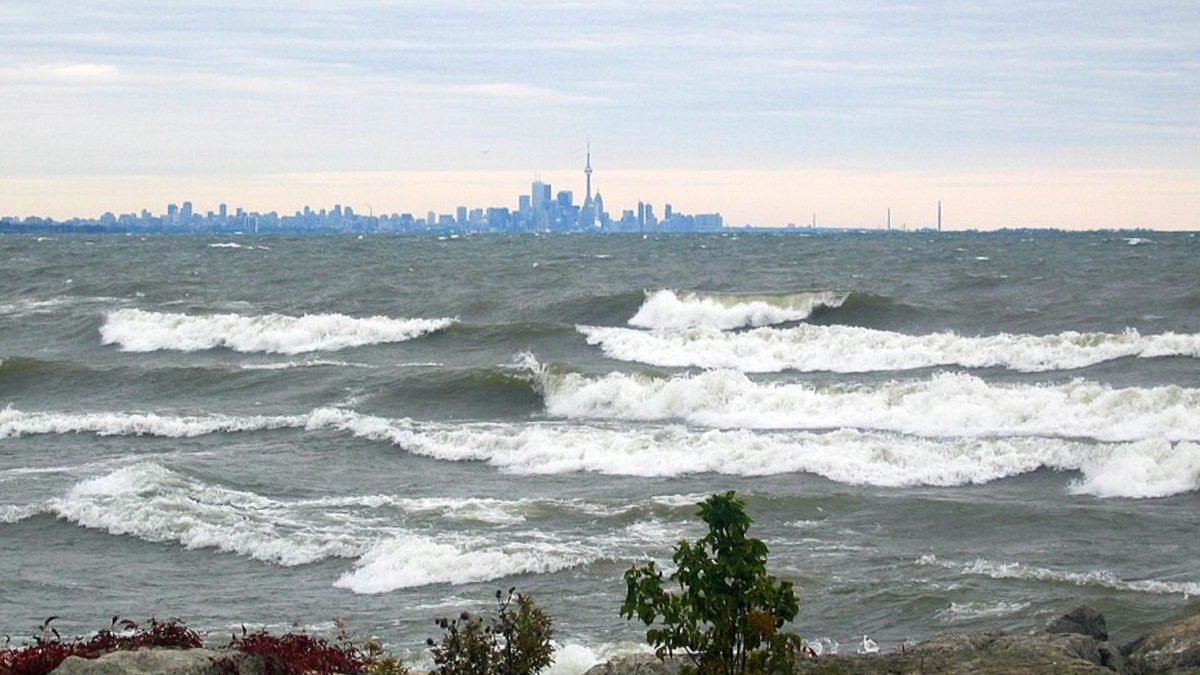 O Lago Ontário agora é ‘Lago América’? Trump assina ordem para renomear cartão-postal após disputa comercial com o Canadá - QTU Questões do Universo