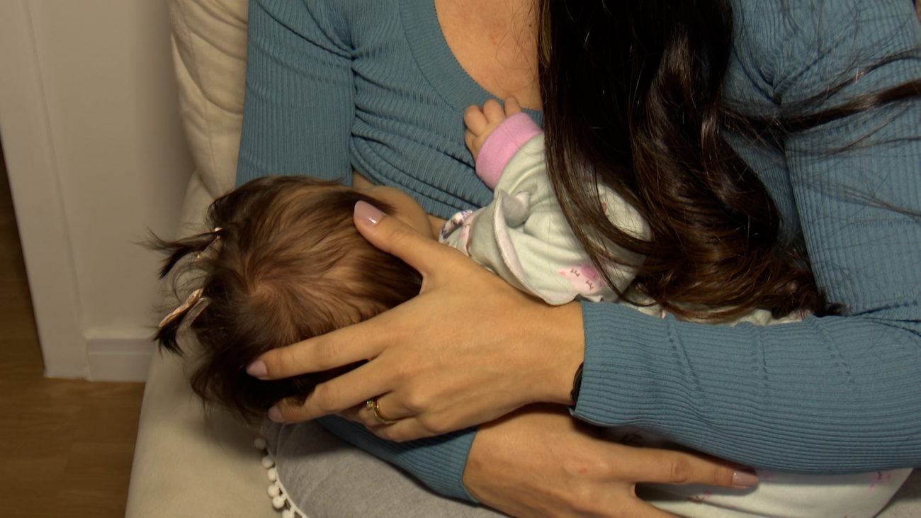 Ellen percebeu que não faria sentido descartar o leite ou manter grandes quantidades armazenadas em casaFoto: NDTV RECORD/Reprodução/ND Mais