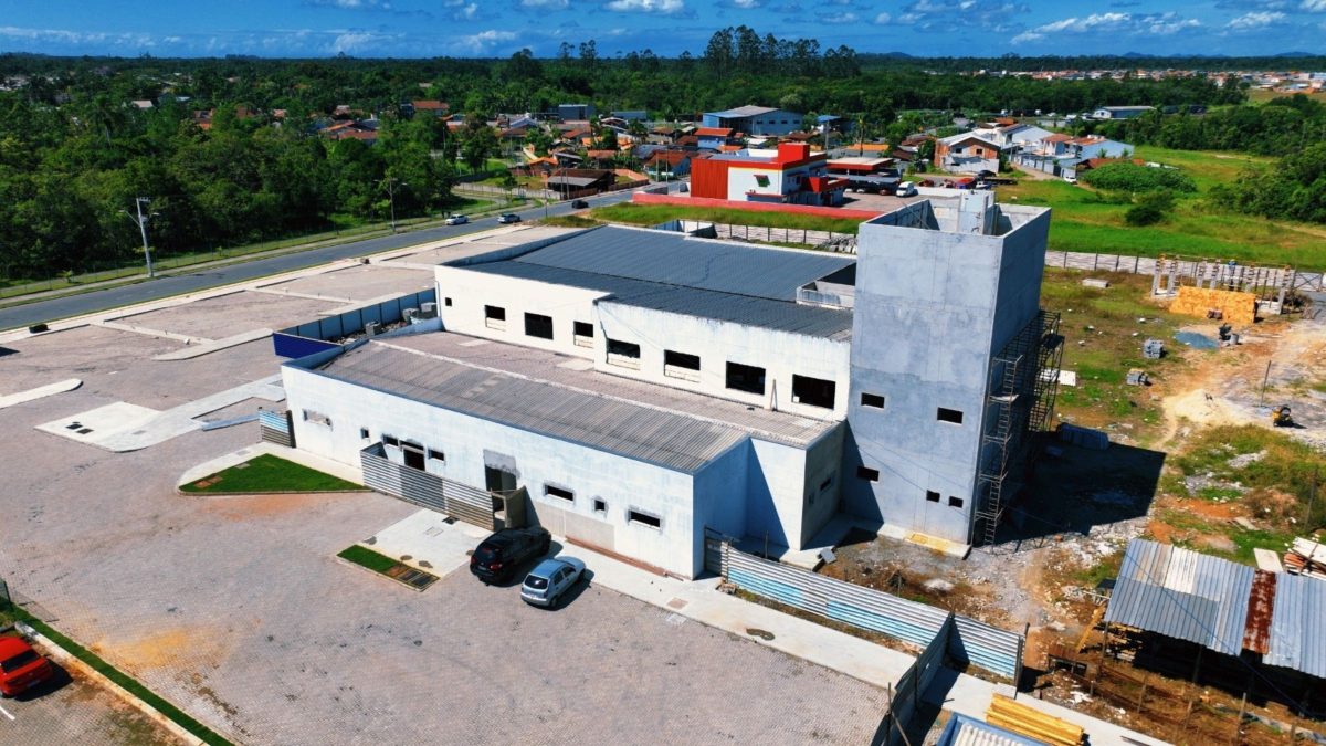 Primeiro hospital de Araquari atinge 78% das obras