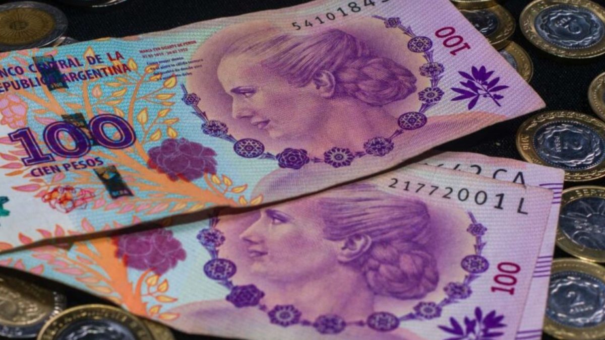 Com déficit, sem salário: projeto de Milei corta pagamento de políticos em caso de déficit na Argentina - QTU Questões do Universo