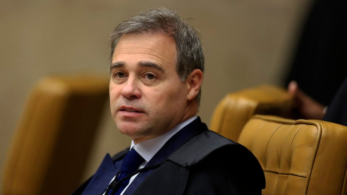Dados da quebra de sigilo de Lulinha chegaram a André Mendonça com 7 meses de atraso
