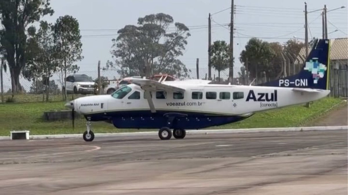 Avião que ligará interior de SC à Capital a partir de R$ 315 pousa no Sul do Estado antes do início da operação - QTU Questões do Universo