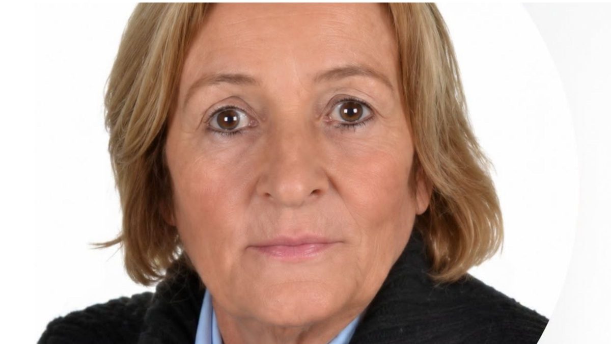 Morre professora de escola cívico-militar de SC e ex-alunos lamentam: ‘Coração muito bondoso’ - QTU Questões do Universo