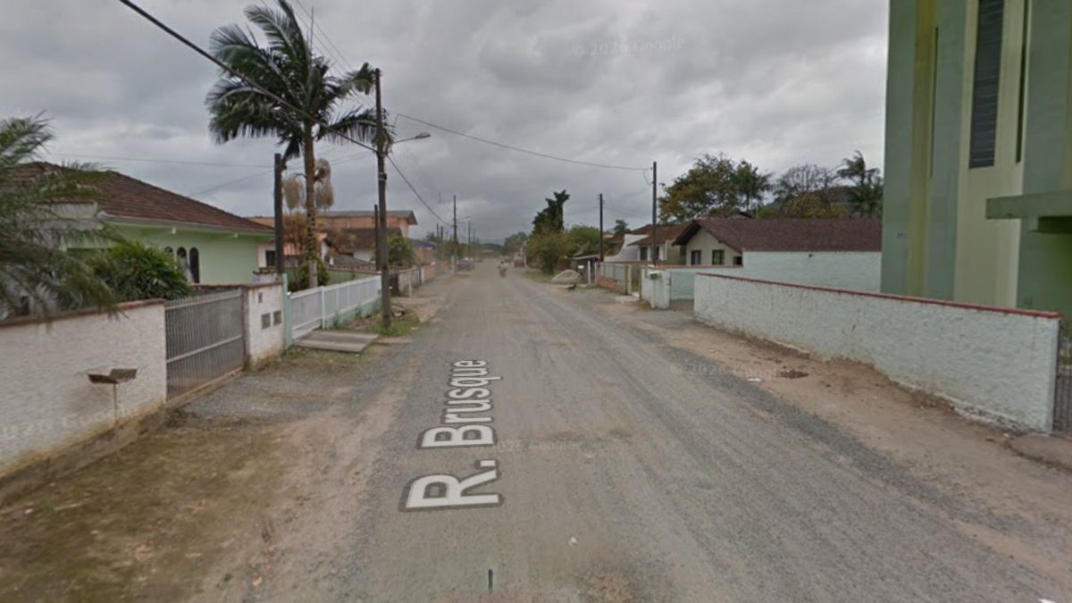 Homem é morto a facada e mulher é presa suspeita do crime após confusão em Joinville - QTU Questões do Universo