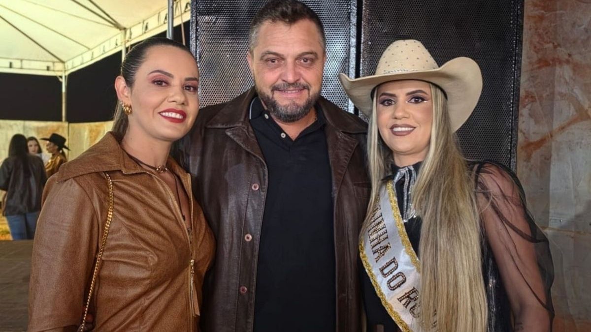 Rainha de rodeio revela trisal com a irmã gêmea e agricultor em GO: ‘Uma noite minha e uma noite dela’ - QTU Questões do Universo