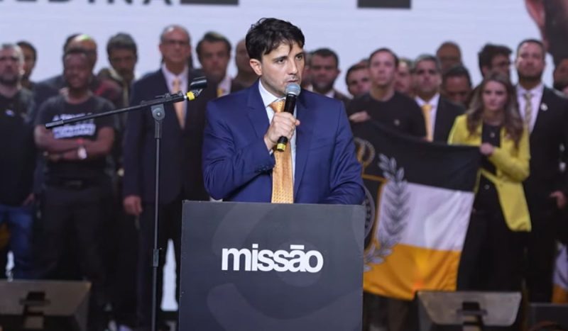 Renan Santos em convenção do partido Missão - Reprodução/ND Mais