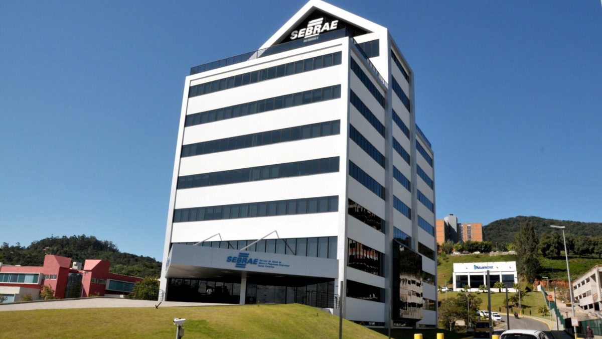 Sebrae abre vagas com salários de até R$ 10,4 mil em Florianópolis; veja como se inscrever