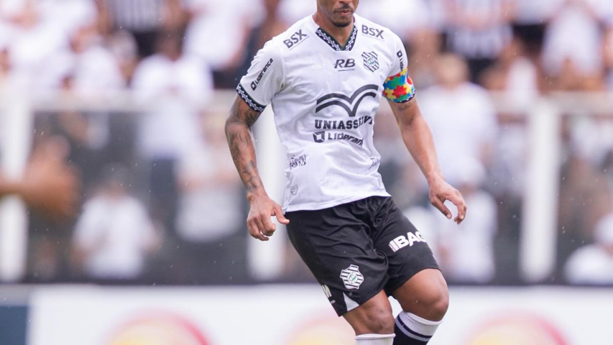 Afastado após rebaixamento no estadual, zagueiro do Figueirense retorna e mira título da Copa SC - Foto