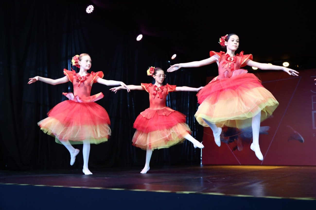 Festival de Dança do Shopping Itaguaçu