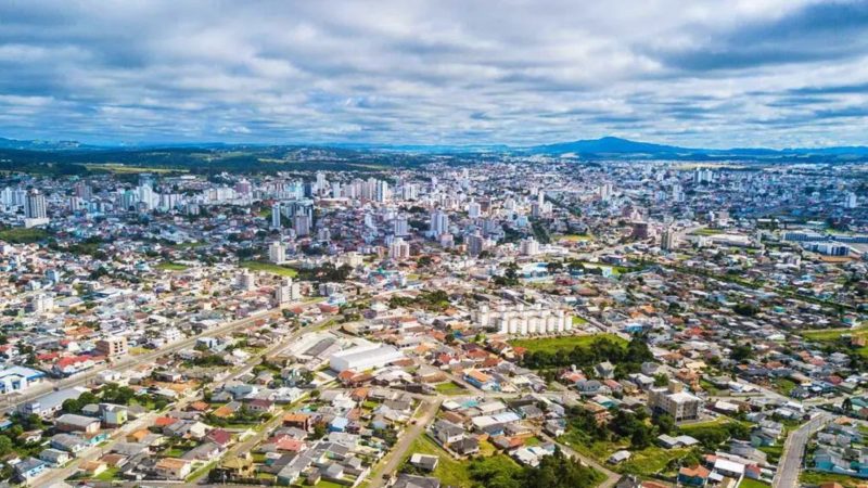 Catarinense que ministra curso de barbearia na Europa é natural de Lages - Reprodução/ND Mais