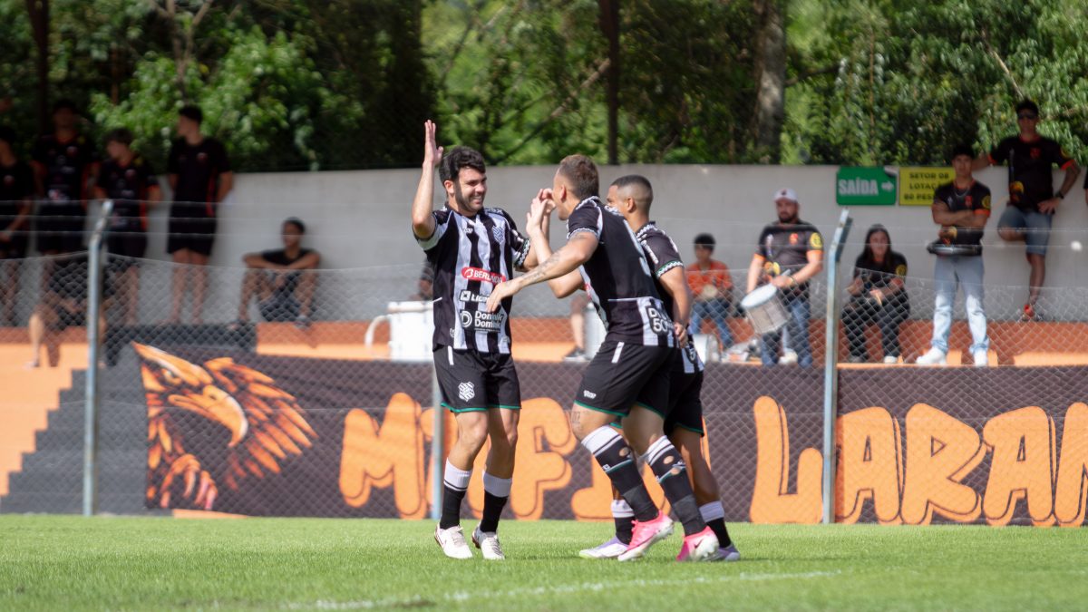 Emerson Galego e Zé Carlos garantem vitória do Figueirense em cima do Santa Catarina na Copa SC