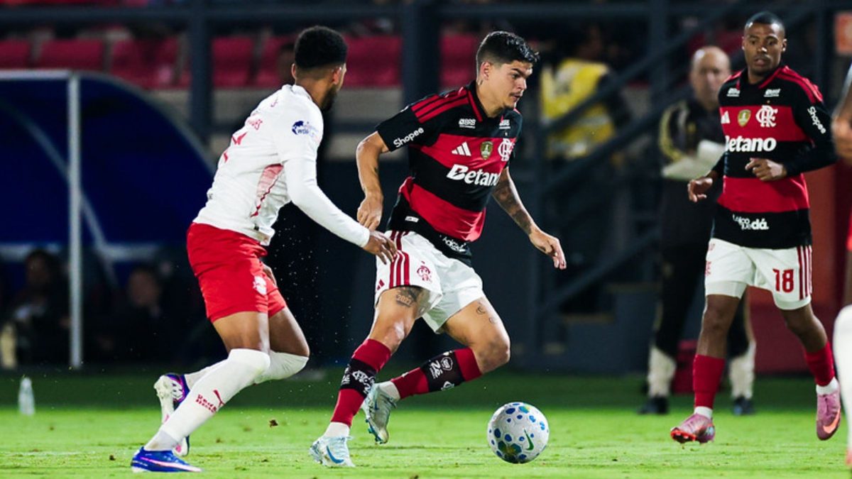 Flamengo x Red Bull Bragantino: onde assistir ao vivo, horário e escalações pelo Brasileirão