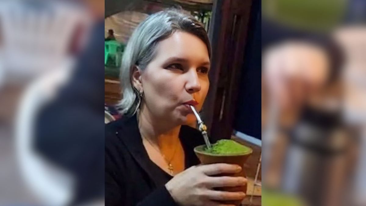 Fotos de Elize Matsunaga tomando chimarrão viralizam nas redes sociais: ‘Deixa a mulher viver’
