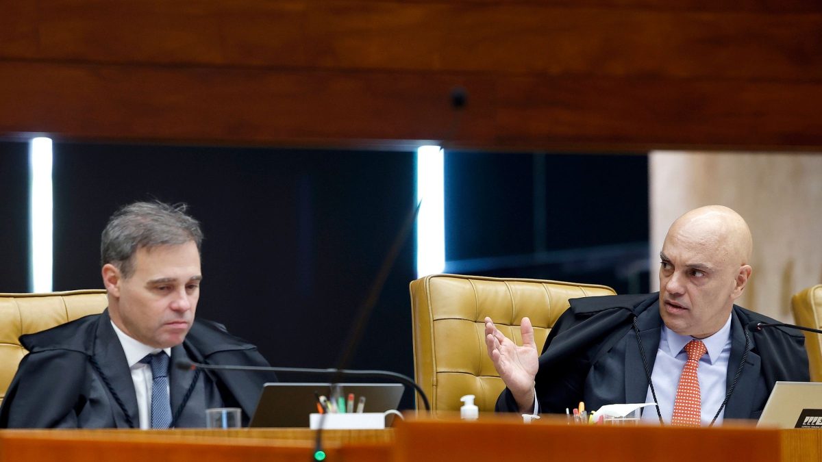 Relatório da PF vê ‘avanço indevido sobre foro’ de Moraes e do PGR em decisão de André Mendonça - QTU Questões do Universo