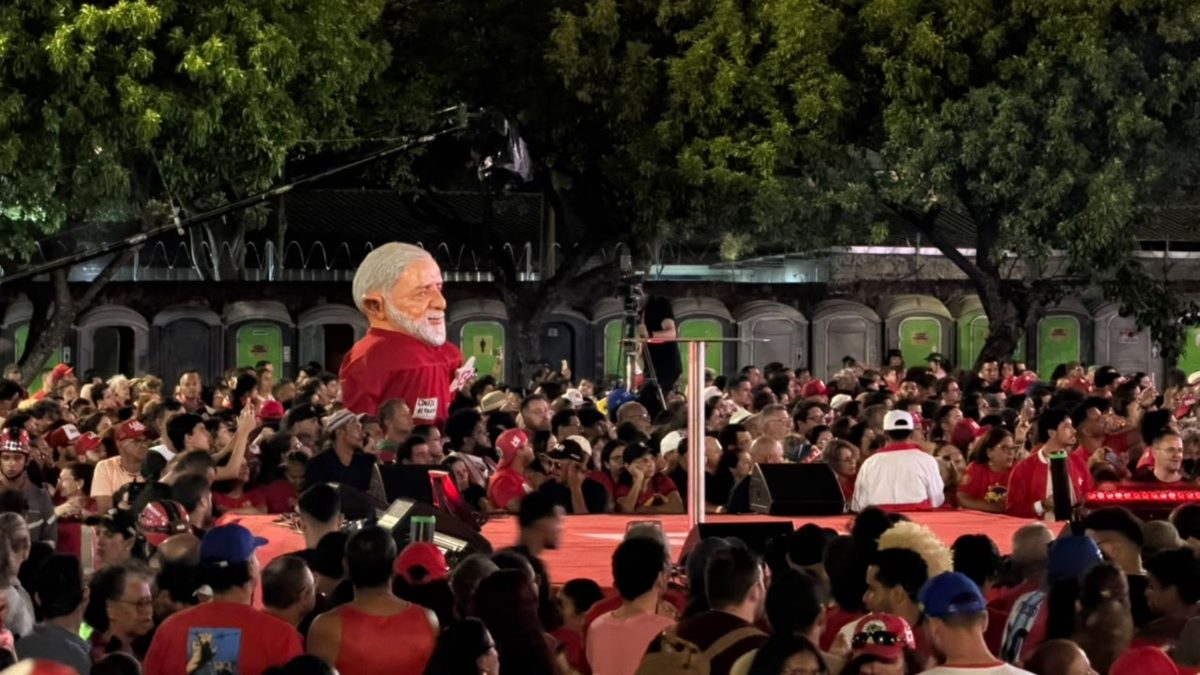 Apoiadores de Lula distanciam presidente da crise no STF, mas defendem cautela em futuras indicações de ministros