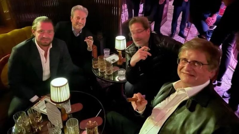 Imagem extraída do celular de Vorcaro mostra Paulo Gonet em noitada com Daniel Vorcaro. - Reprodução/ND Mais