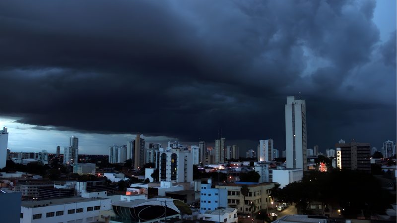 Ciclone extratropical deve se formar entre o Uruguai e o Rio Grande do Sul na terça-feira (29). - Reprodução/ND Mais