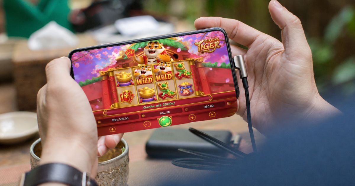 Gerente usou senha da chefe para enviar R$ 170 mil ao jogo do tigrinho e inventou ataque hacker, mas farsa caiu na Justiça que bloqueou suas contas e mandou devolver dinheiro com indenização - Foto
