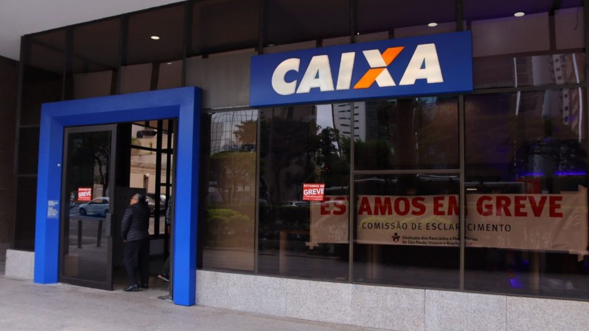 Greve da Caixa: banco marca nova mesa de negociação com empregados para esta quarta-feira (16), mas mobilização segue no Brasil