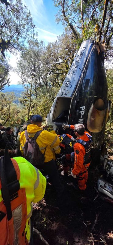 Corpo de Bombeiros chegou ao local do acidente após 3 horas de caminhada - Divulgação/CBMSC/ND Mais