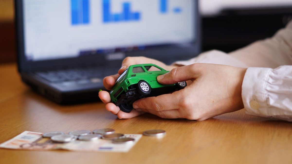 Homem acredita ter arrematado carro em falso leilão e transfere R$ 35 mil para criminosos, mas quando Justiça analisa a conta usada no golpe, banco acaba responsabilizado - Foto