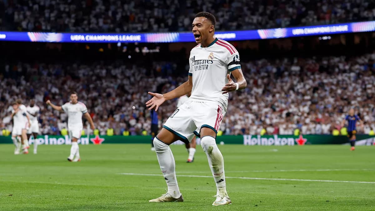 Kylian Mbappé comemora gol pelo Real Madrid contra a Inter de Milão na Champions League